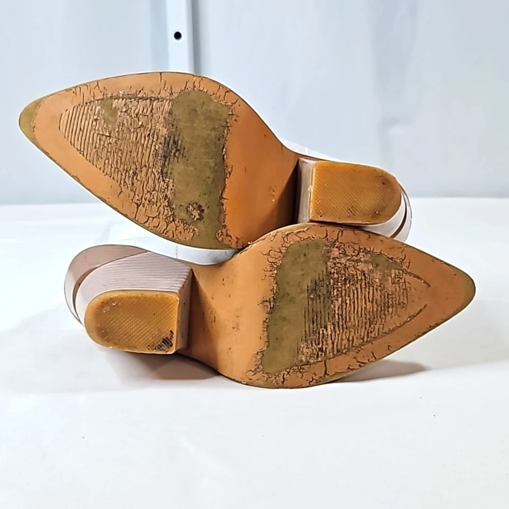 White Faux Leather Cowboy Boots with Block Heels Sz 37 - Picture 6 of 7